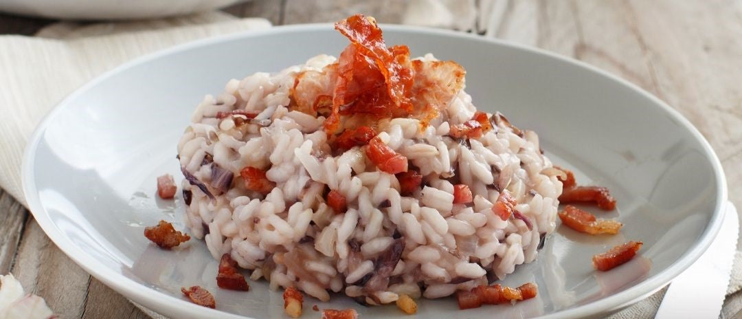 Risotto al radicchio con speck croccante