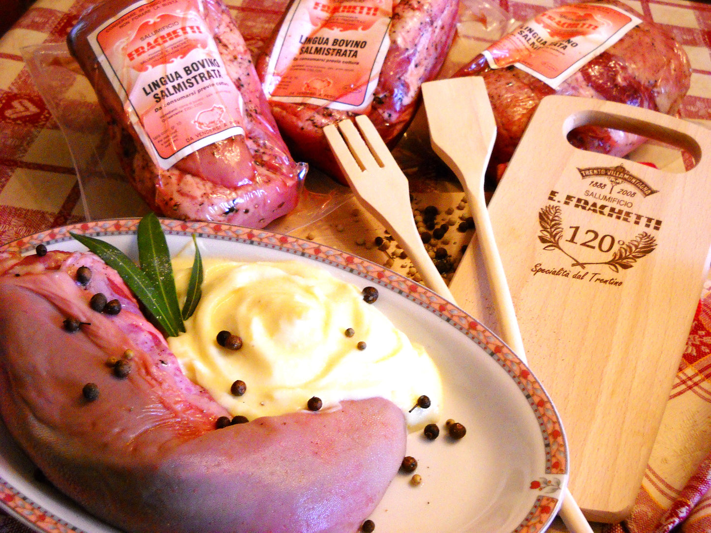 Corned Beef Tongue (1kg)